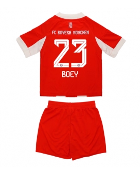 Billige Fotballdrakt Bayern Munich Sacha Boey #23 Replika Hjemmedraktsett Barn 2025-26 Kortermet (med bukser)